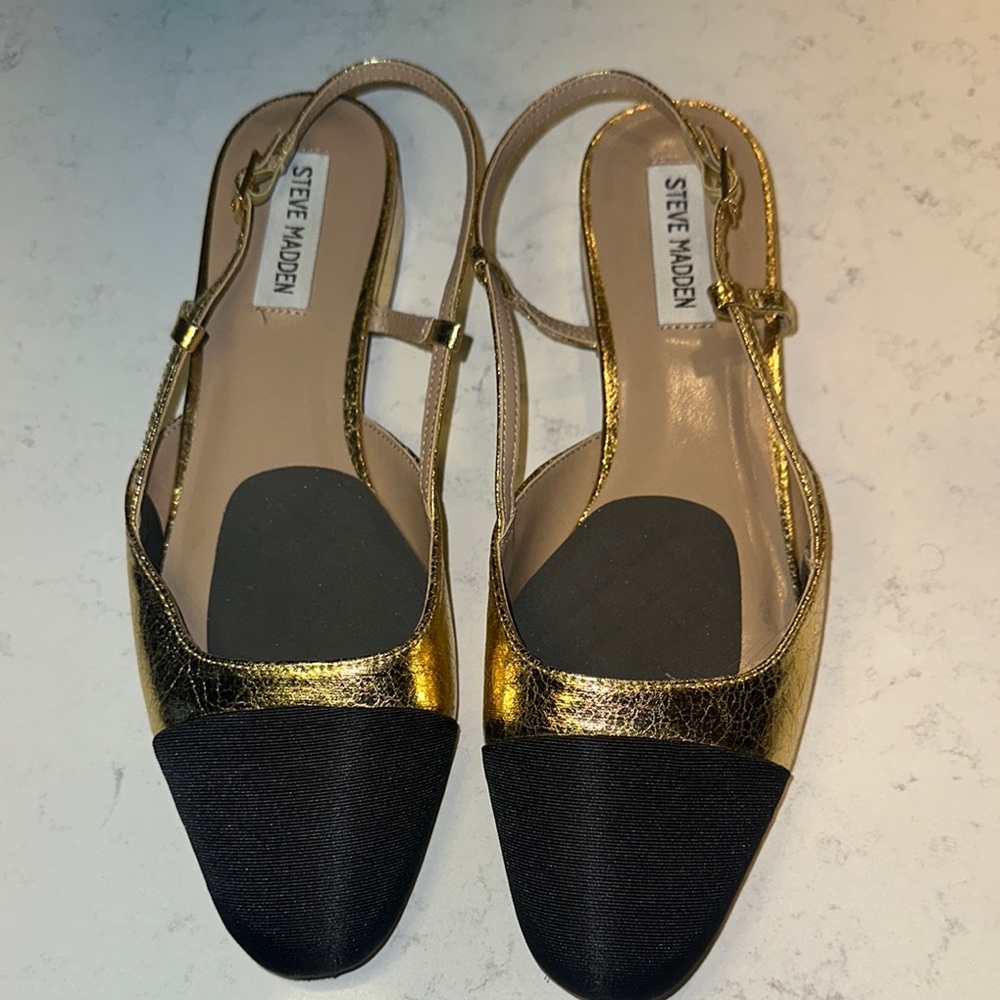 Steve Madden Gold and Black Slingback Sandals